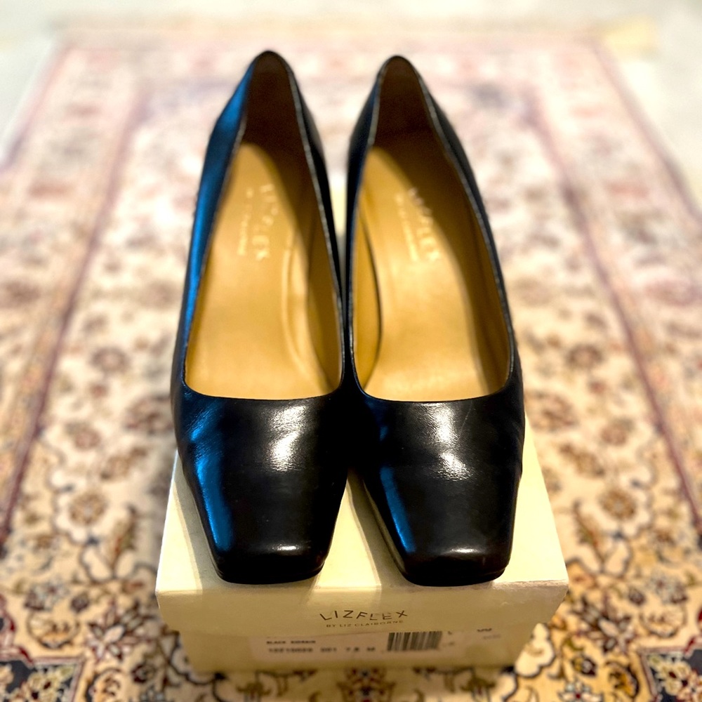 Liz Claiborne Classic dress shoes